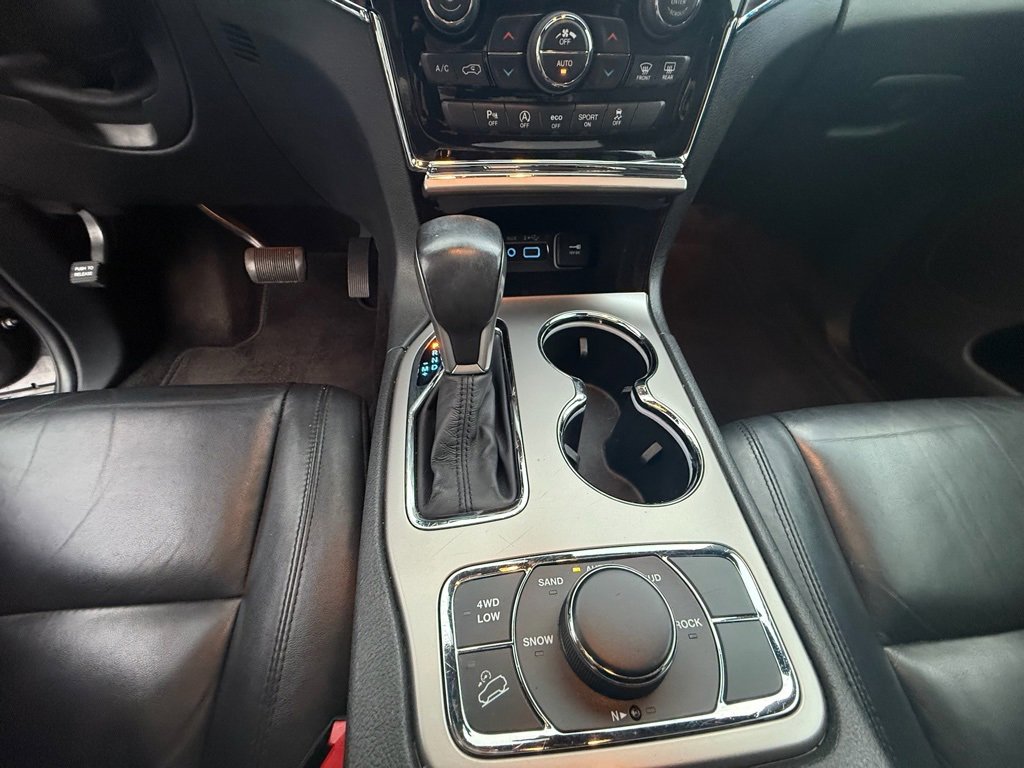 Used 2019 Jeep Grand Cherokee Limited image 15