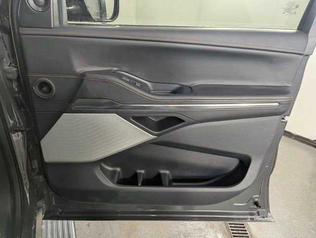 Used 2025 Lincoln Navigator Black Label image 26