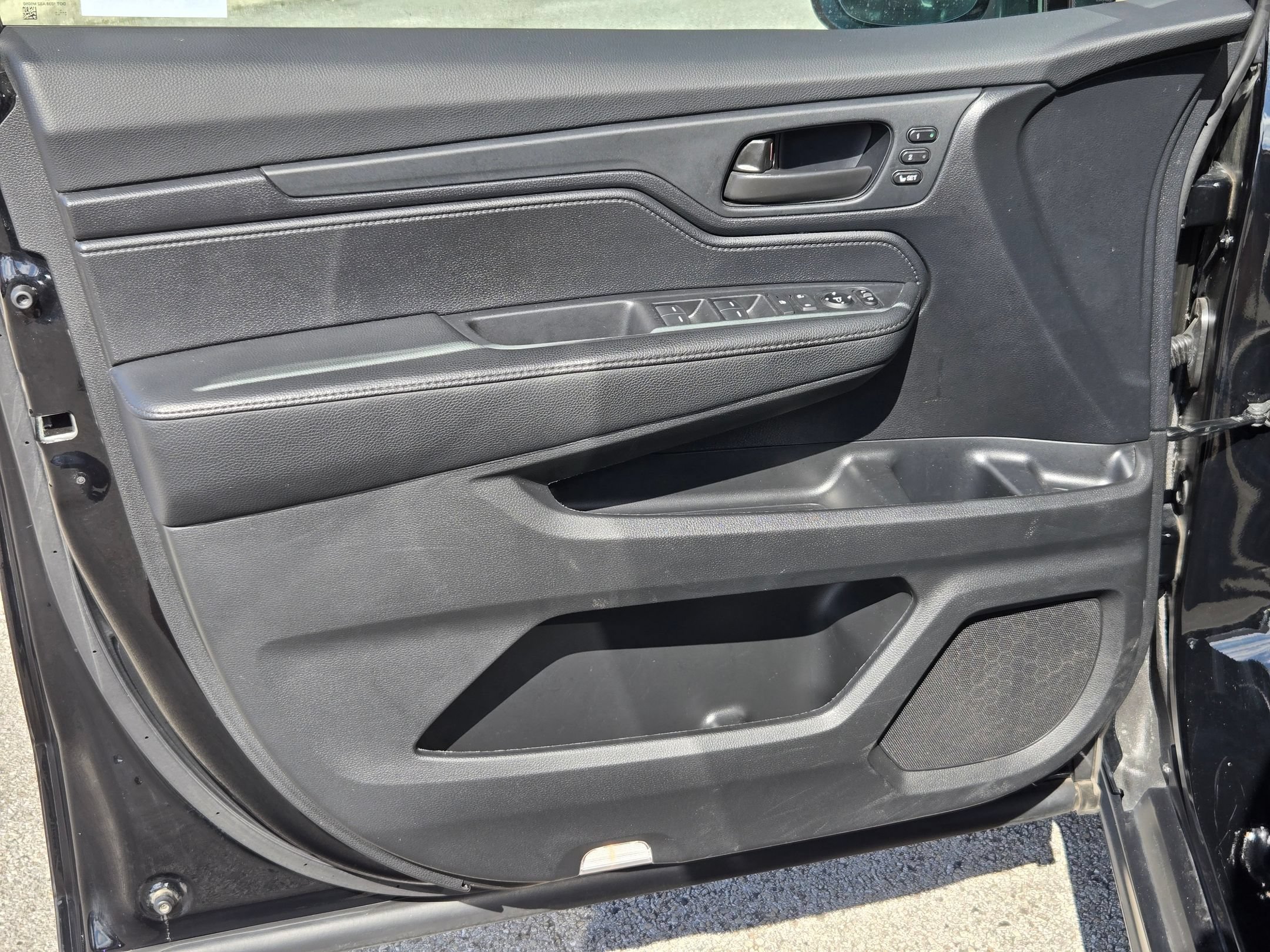 Used 2025 Honda Odyssey EX-L image 10