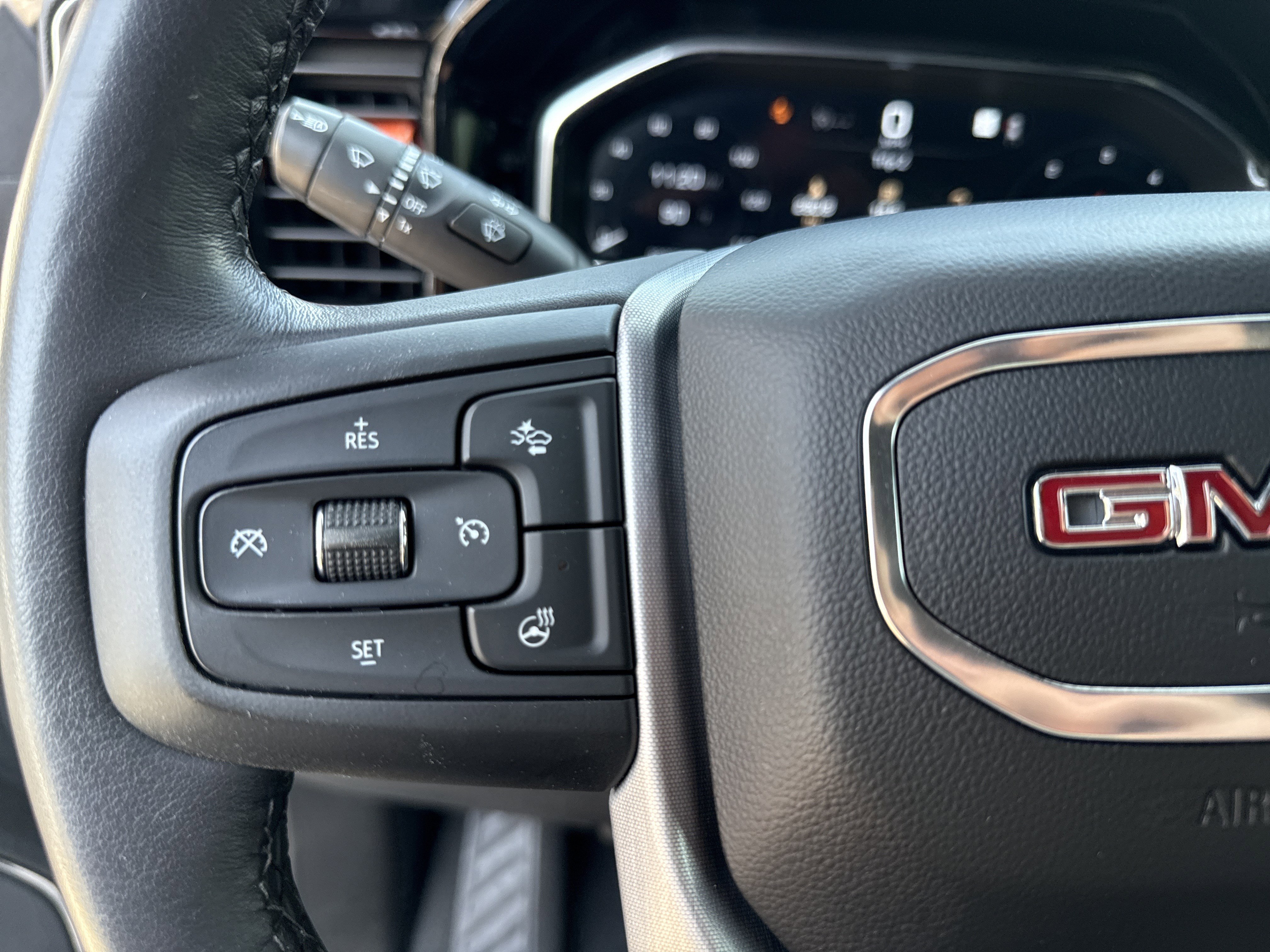 Used 2022 GMC Sierra 1500 Elevation image 23