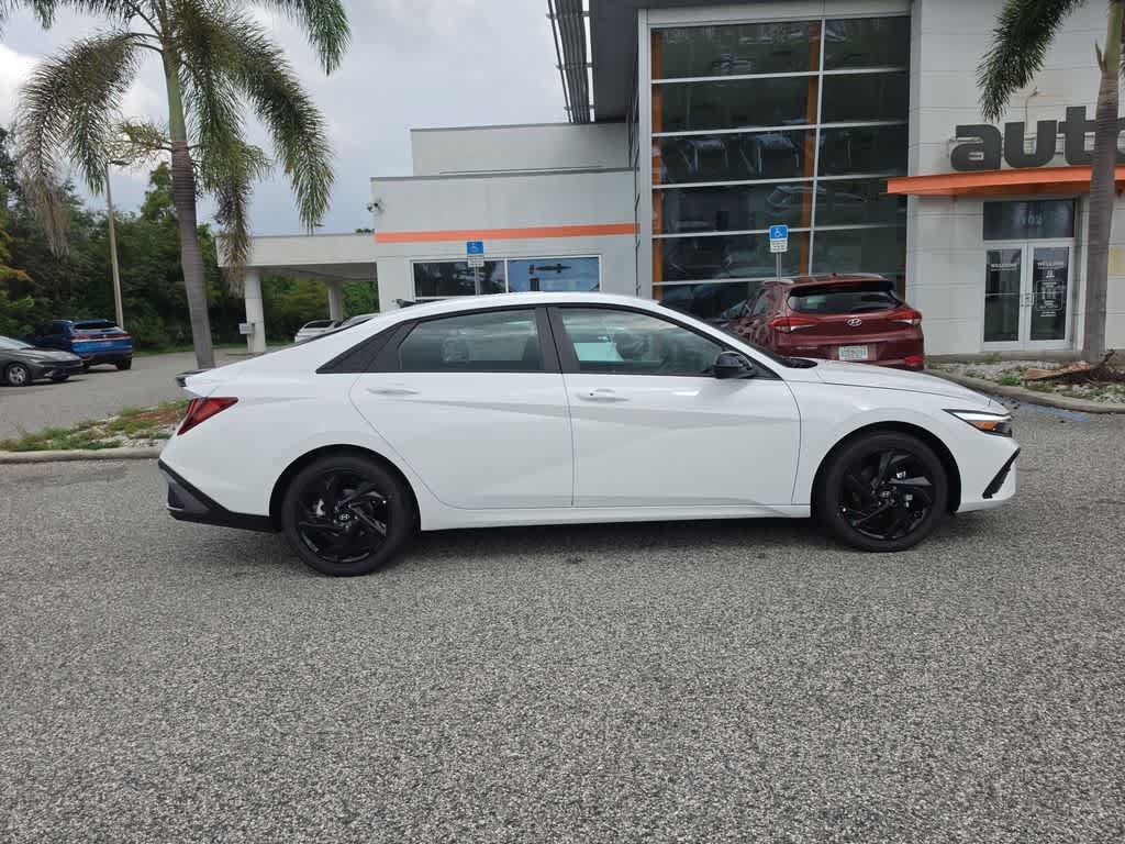 New 2026 Hyundai Elantra SEL Sport FWD image 8