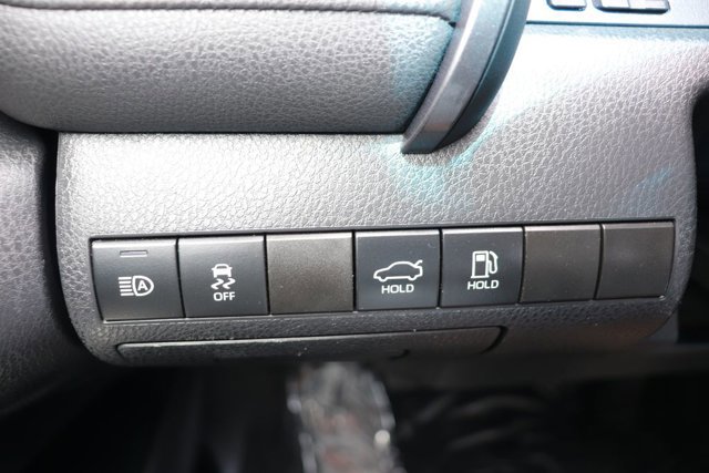 Used 2020 Toyota Camry LE image 20