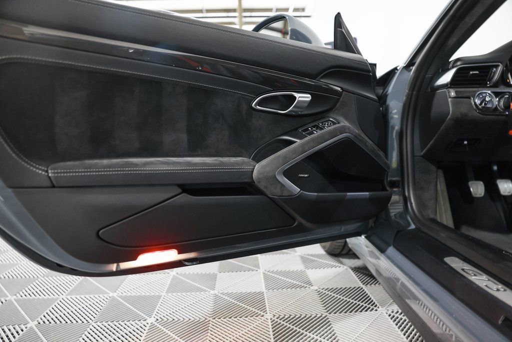 Used 2018 Porsche 911 GT3 w/ Sport Chrono Package image 30