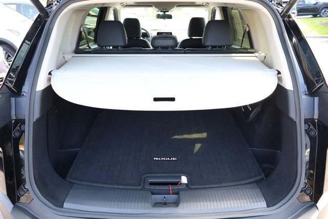 Certified 2023 Nissan Rogue SV w/ SV Premium B Package AWD/4WD image 8