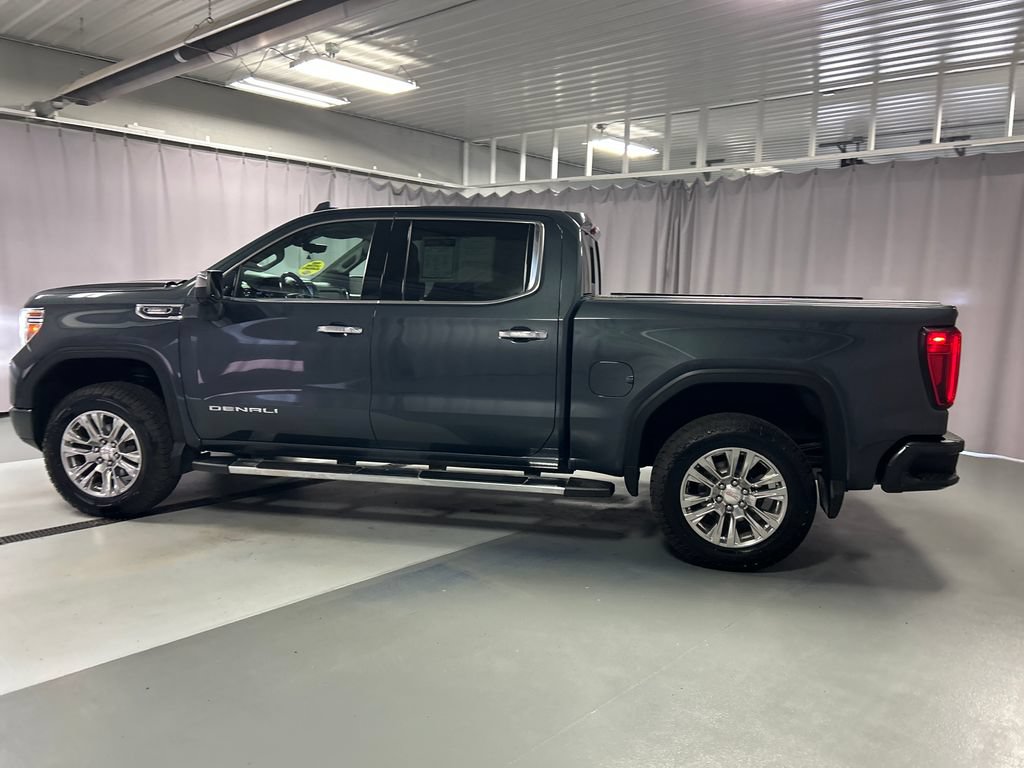 Used 2021 GMC Sierra 1500 Denali w/ Technology Package AWD/4WD image 4