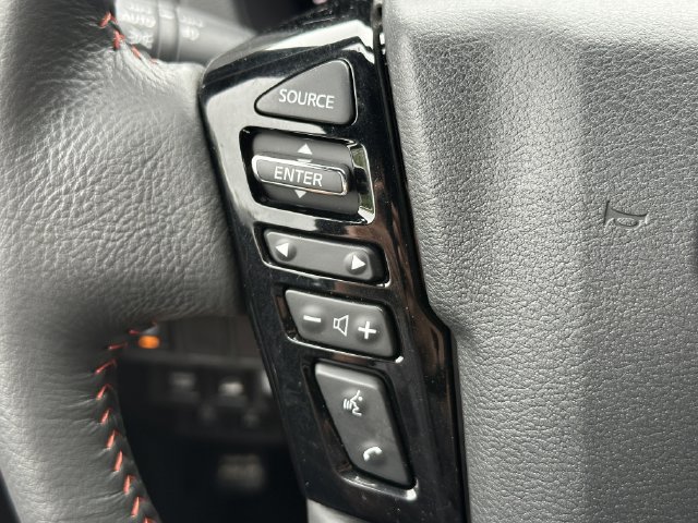 Certified 2025 Nissan Frontier PRO-4X AWD/4WD image 26