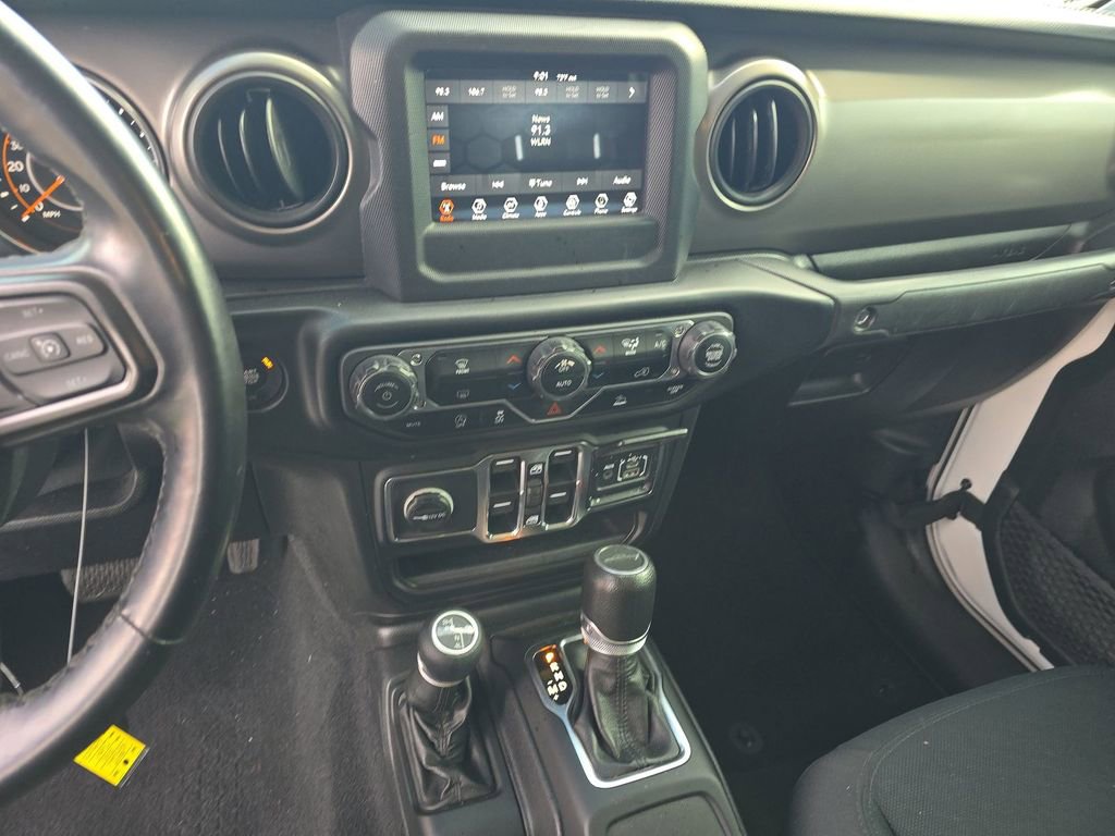 Used 2021 Jeep Gladiator Sport AWD/4WD image 6