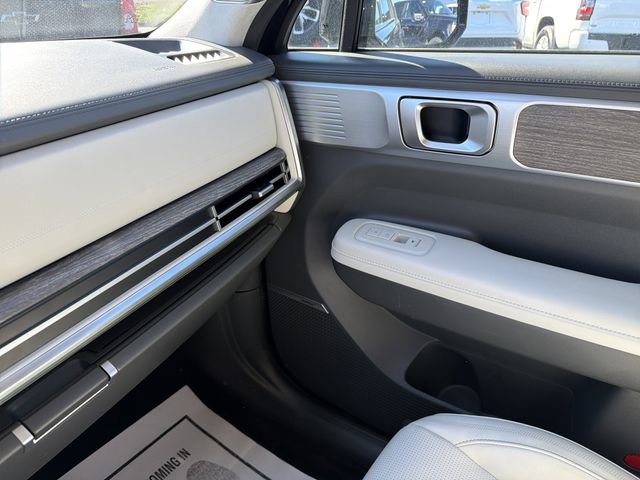 Used 2025 Hyundai Santa Fe Calligraphy image 23