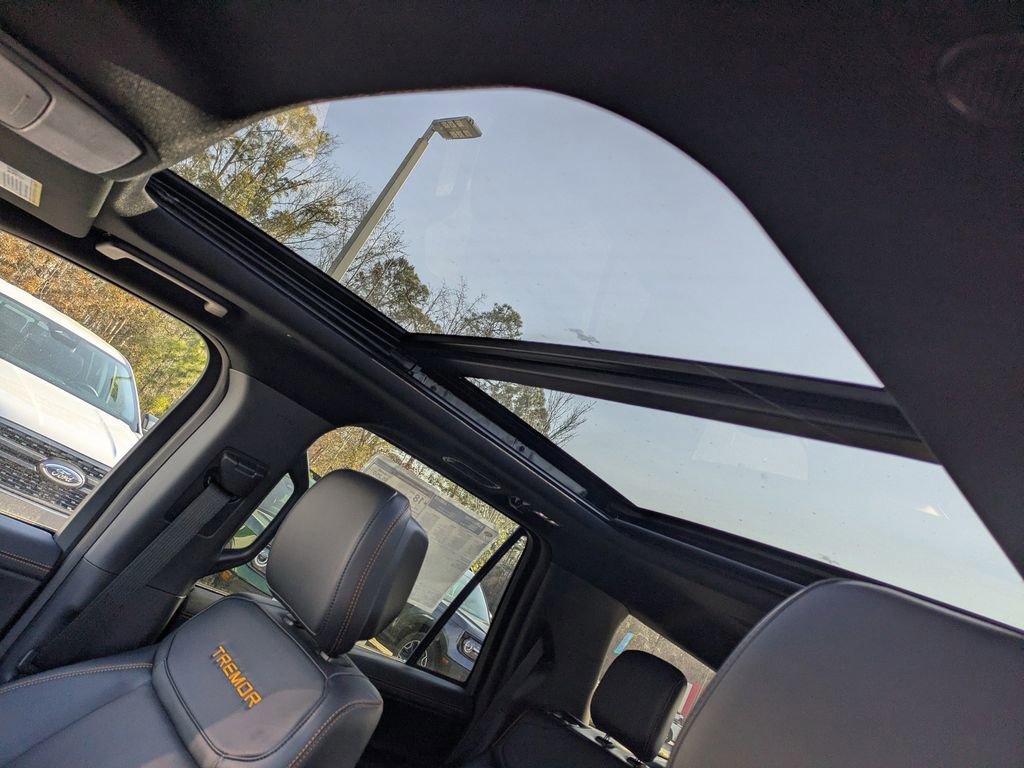 New 2026 Ford Expedition Tremor image 24
