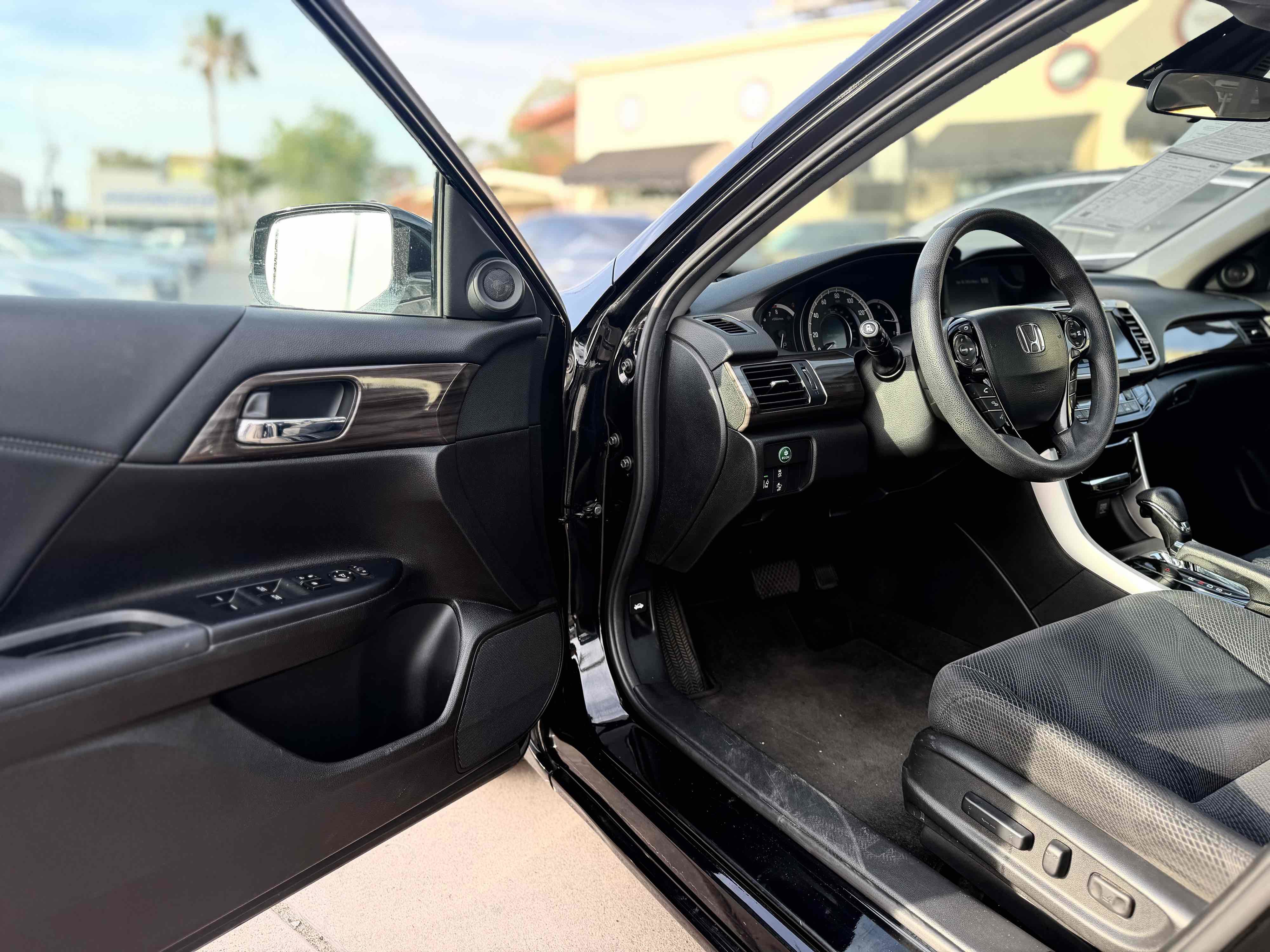 Used 2016 Honda Accord EX image 14