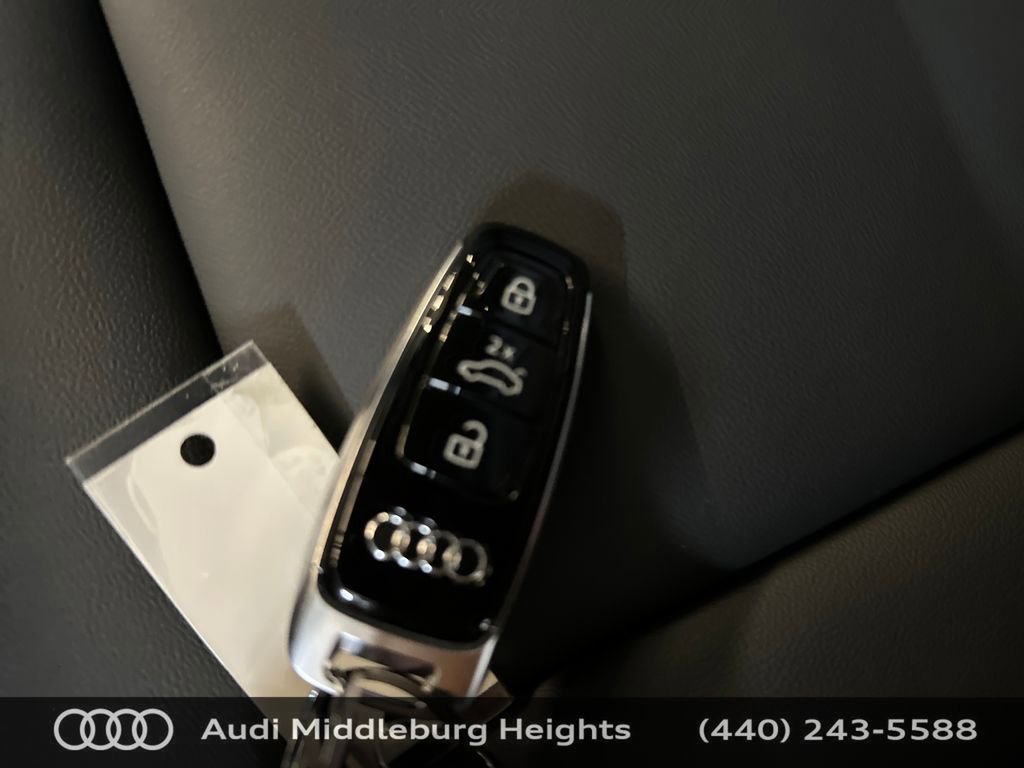 Used 2026 Audi Q7 2.0T Premium image 32