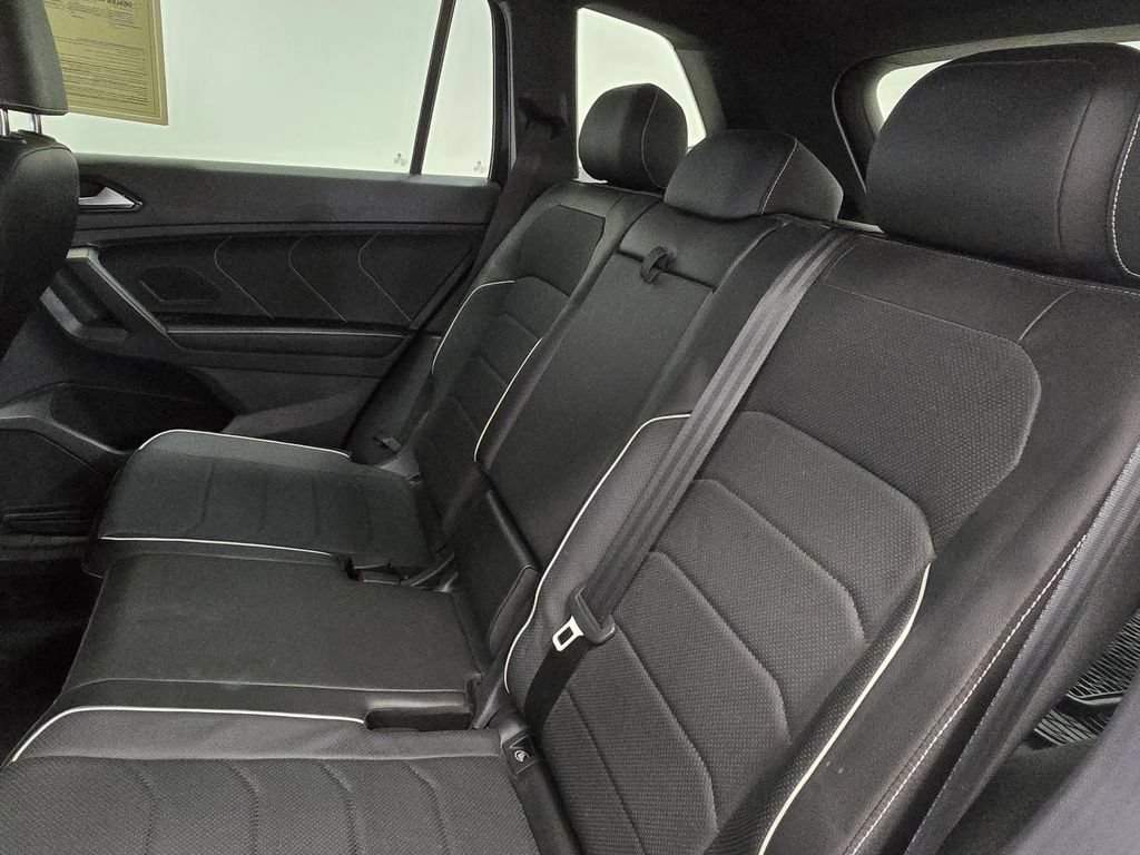 Used 2024 Volkswagen Tiguan SEL R-Line AWD/4WD image 16
