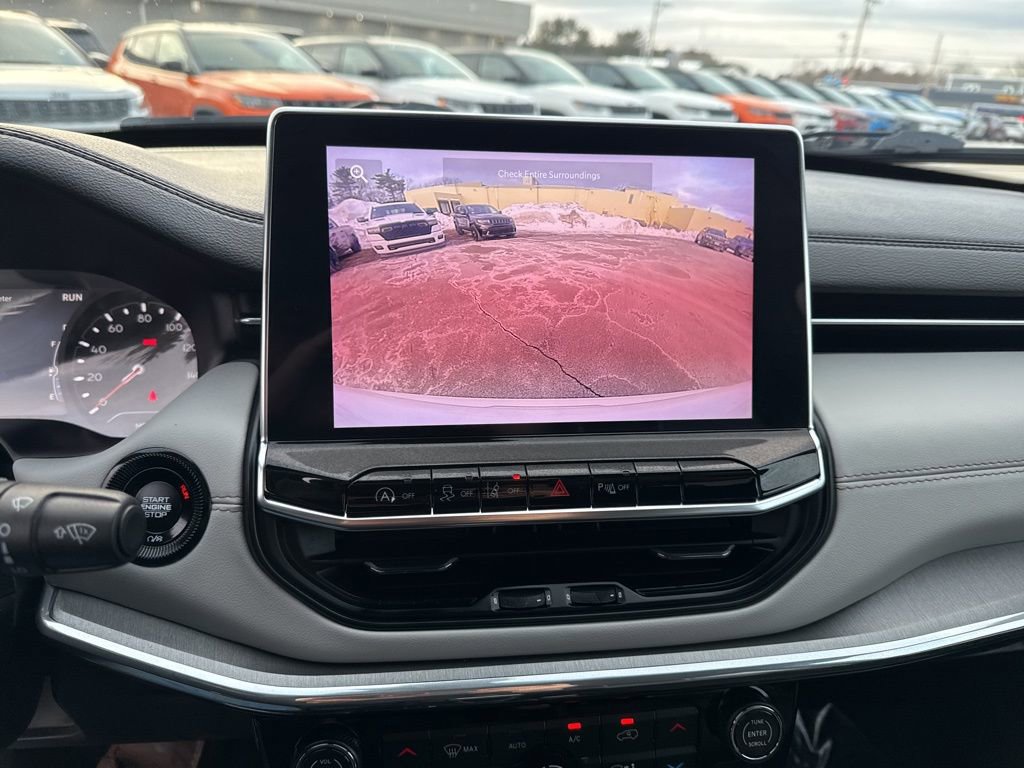 Used 2024 Jeep Compass Limited image 13