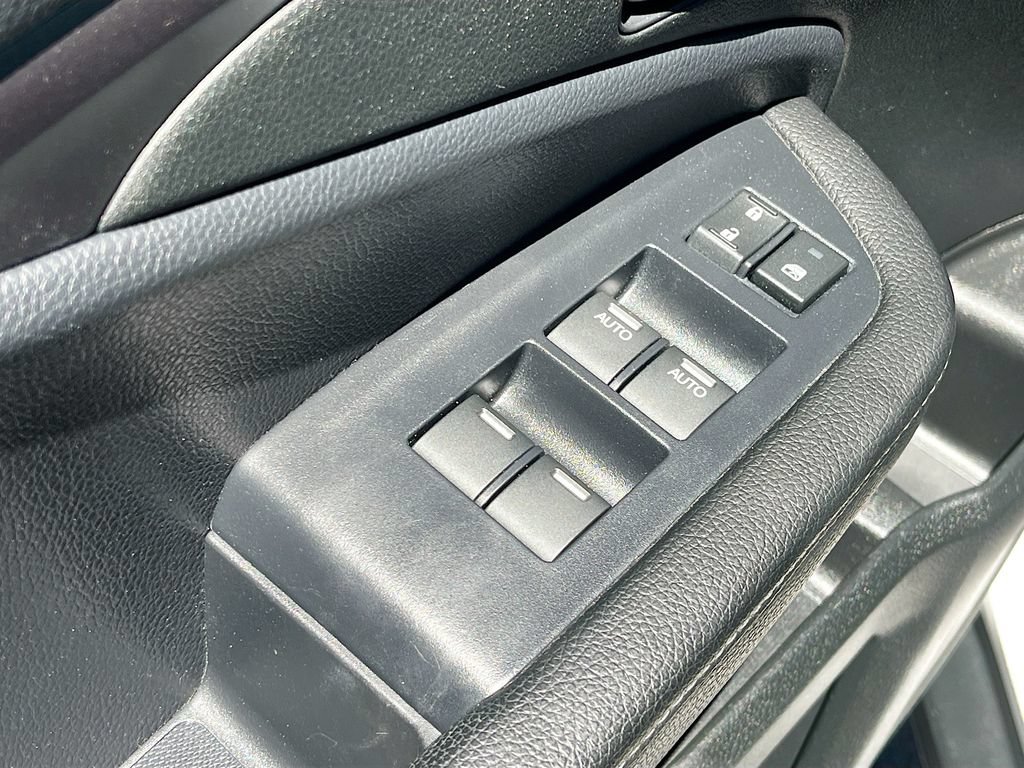 Used 2025 Honda Passport EX-L image 17