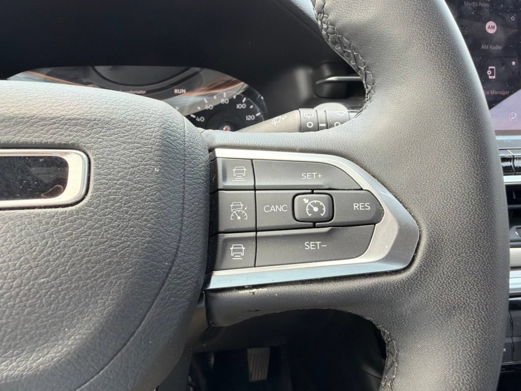 Used 2025 Jeep Compass Limited AWD/4WD image 21