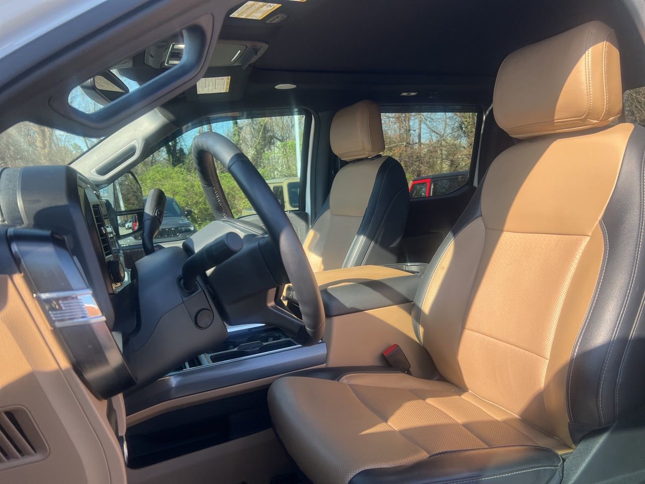 Used 2024 Ford F350 Lariat w/ Lariat Ultimate Package image 17