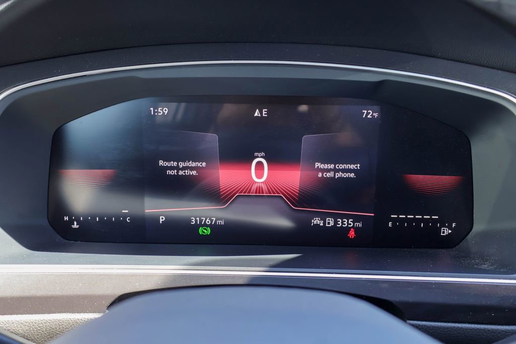 Used 2024 Volkswagen Tiguan SE image 12