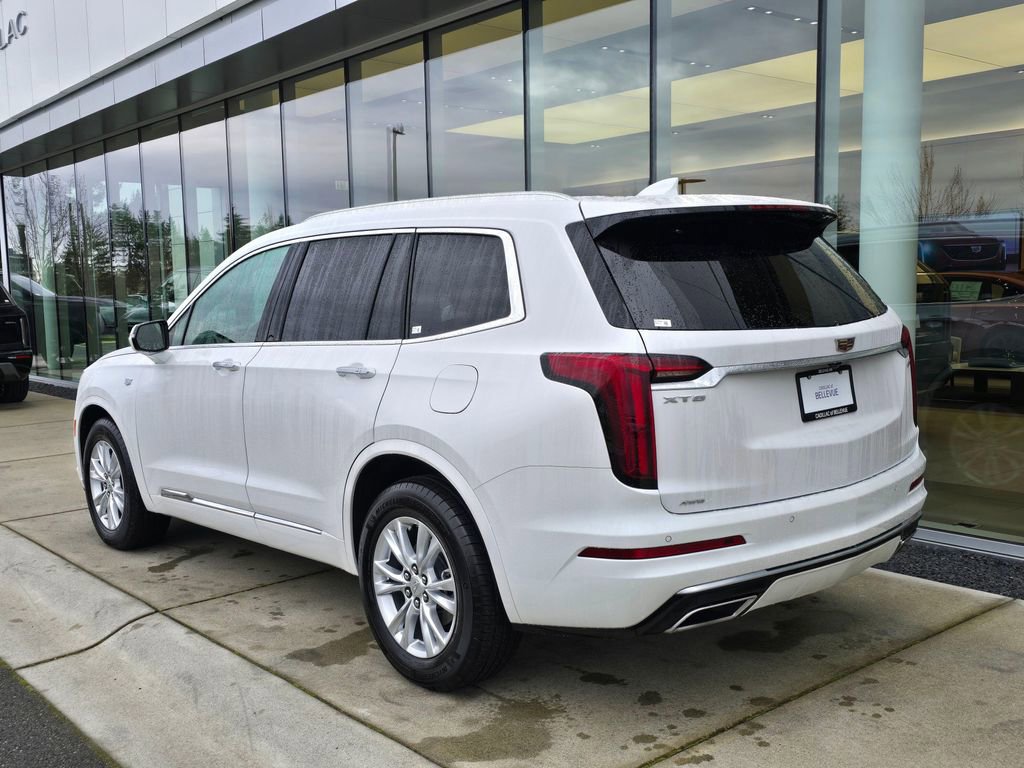 Used 2025 Cadillac XT6 Luxury image 3