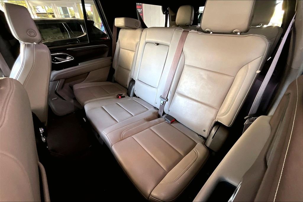 Used 2024 GMC Yukon SLT image 15