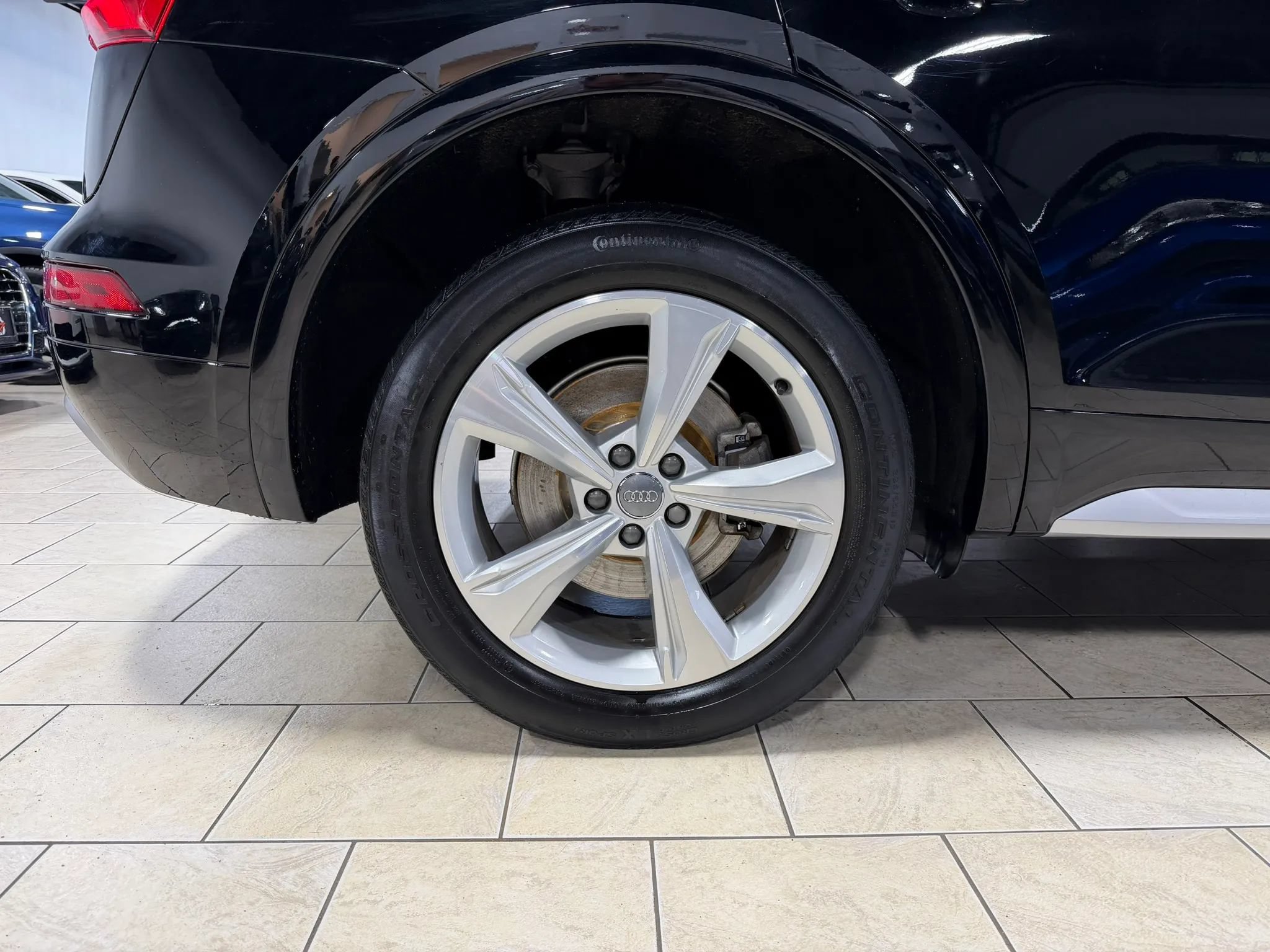 Used 2020 Audi Q5 2.0T Premium Plus AWD/4WD image 39