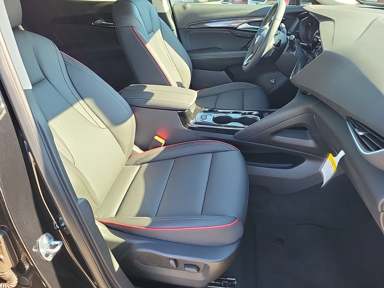 Used 2023 Buick Envision Essence w/ Sport Touring Package image 10