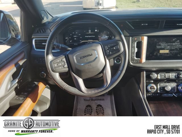 Used 2023 GMC Yukon Denali Ultimate AWD/4WD image 14
