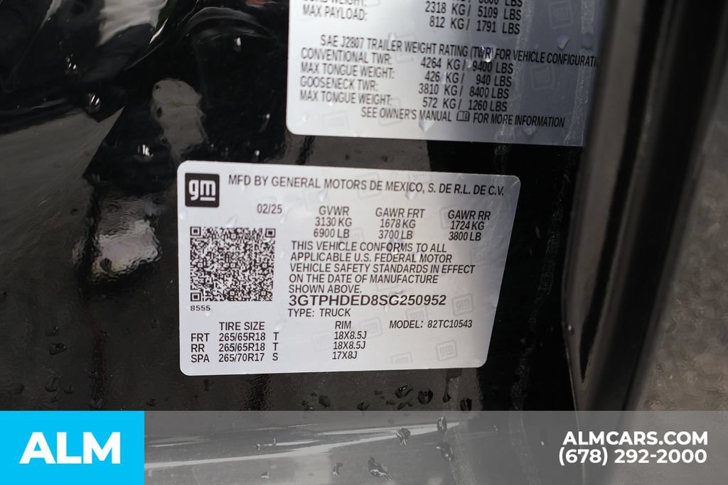 Used 2025 GMC Sierra 1500 SLT RWD image 40