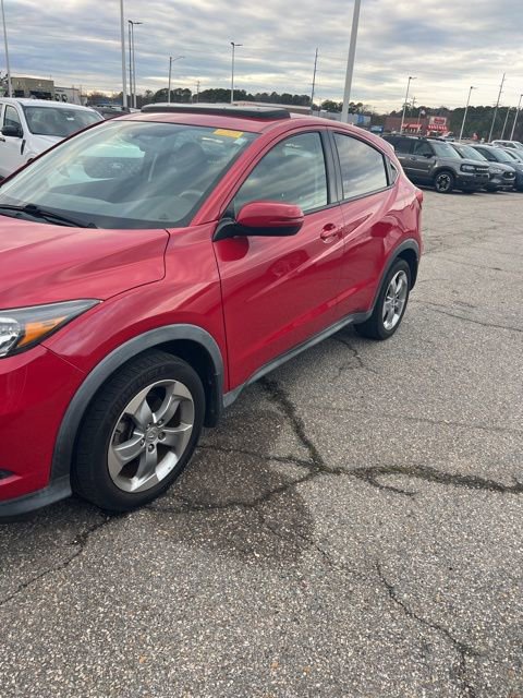 Used 2017 Honda HR-V EX image 6