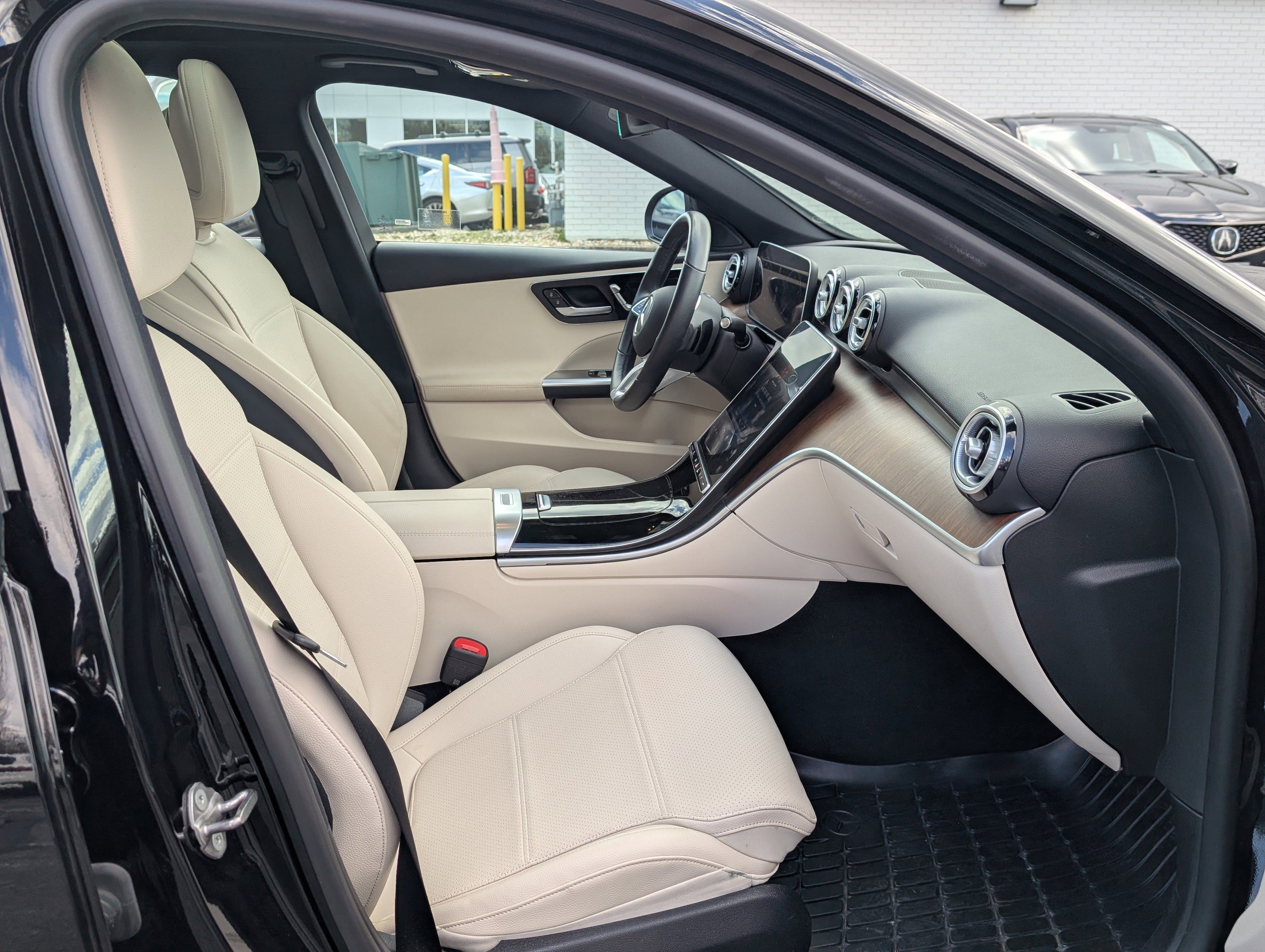 Used 2022 Mercedes-Benz C 300 C 300 image 9