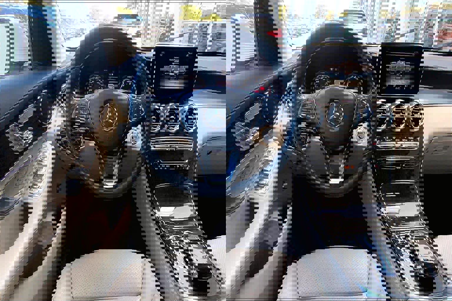 Used 2017 Mercedes-Benz GLC 300 4MATIC Coupe image 5