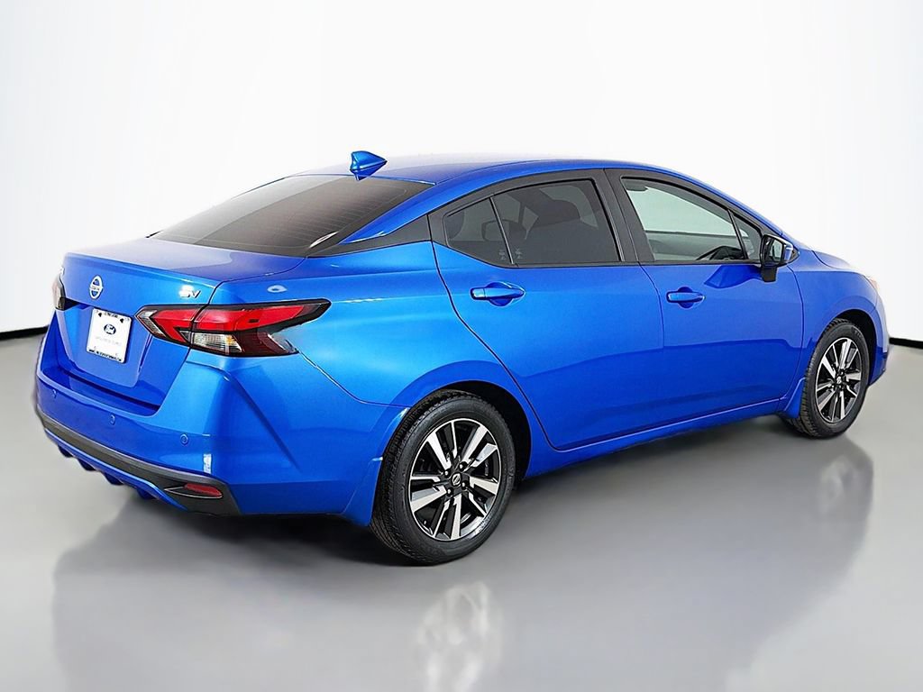 Used 2021 Nissan Versa SV FWD image 8