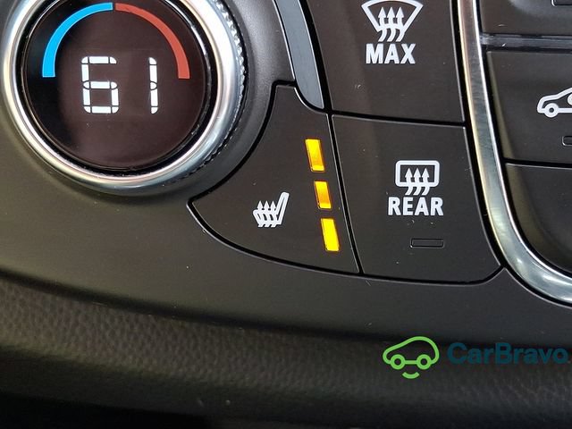 Used 2021 Chevrolet Traverse LT FWD image 25