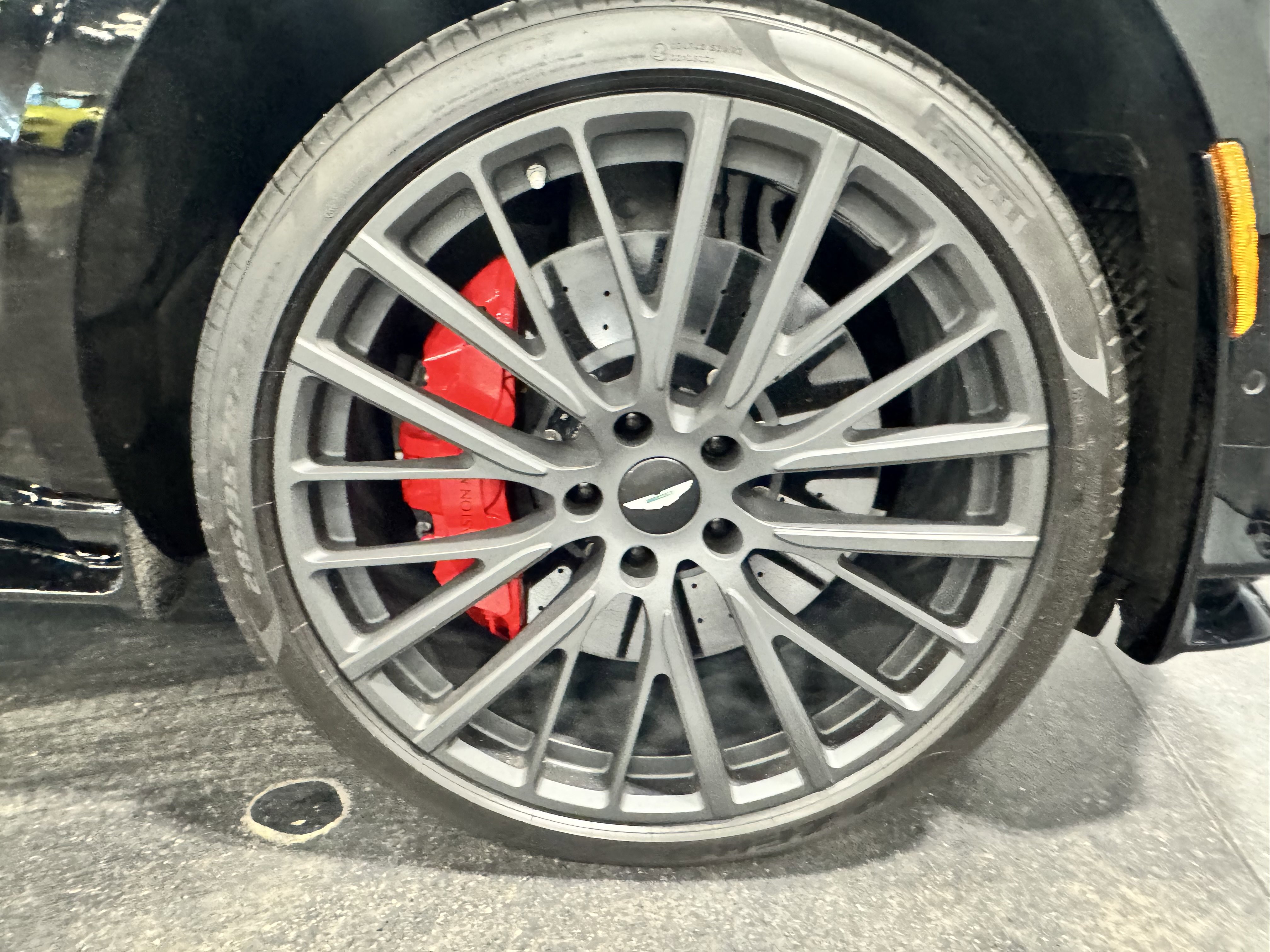 Used 2023 Aston Martin DBX 707 image 27