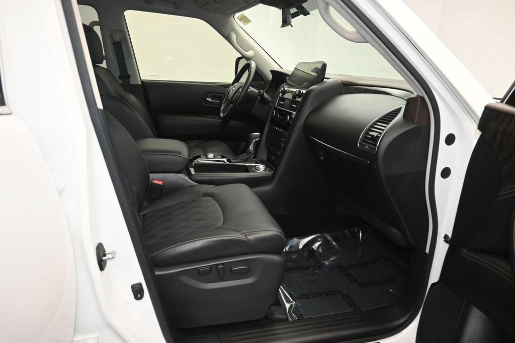 Used 2023 Nissan Armada Platinum w/ Cargo Package AWD/4WD image 11