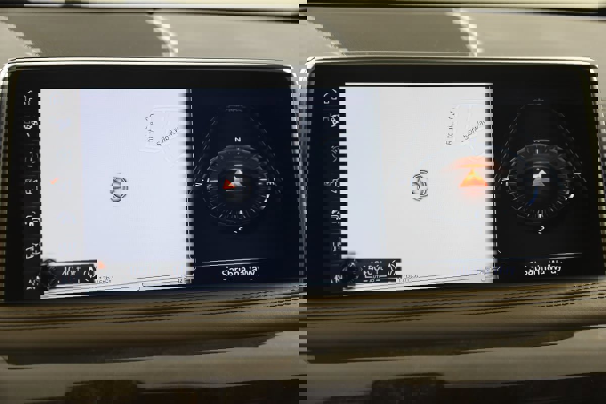 Used 2017 BMW X5 xDrive40e image 9