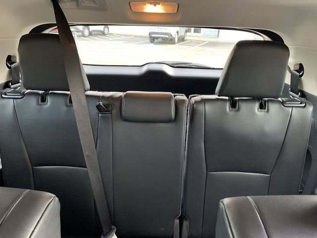 Used 2023 Toyota Highlander XLE image 34