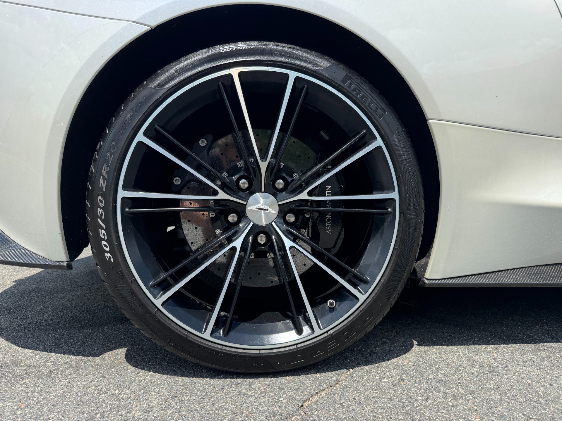 Used 2014 Aston Martin Vanquish Coupe RWD image 69