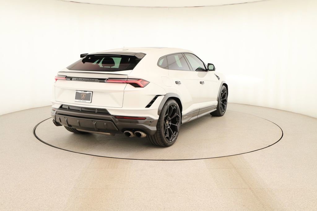 Used 2023 Lamborghini Urus Performante AWD/4WD image 6