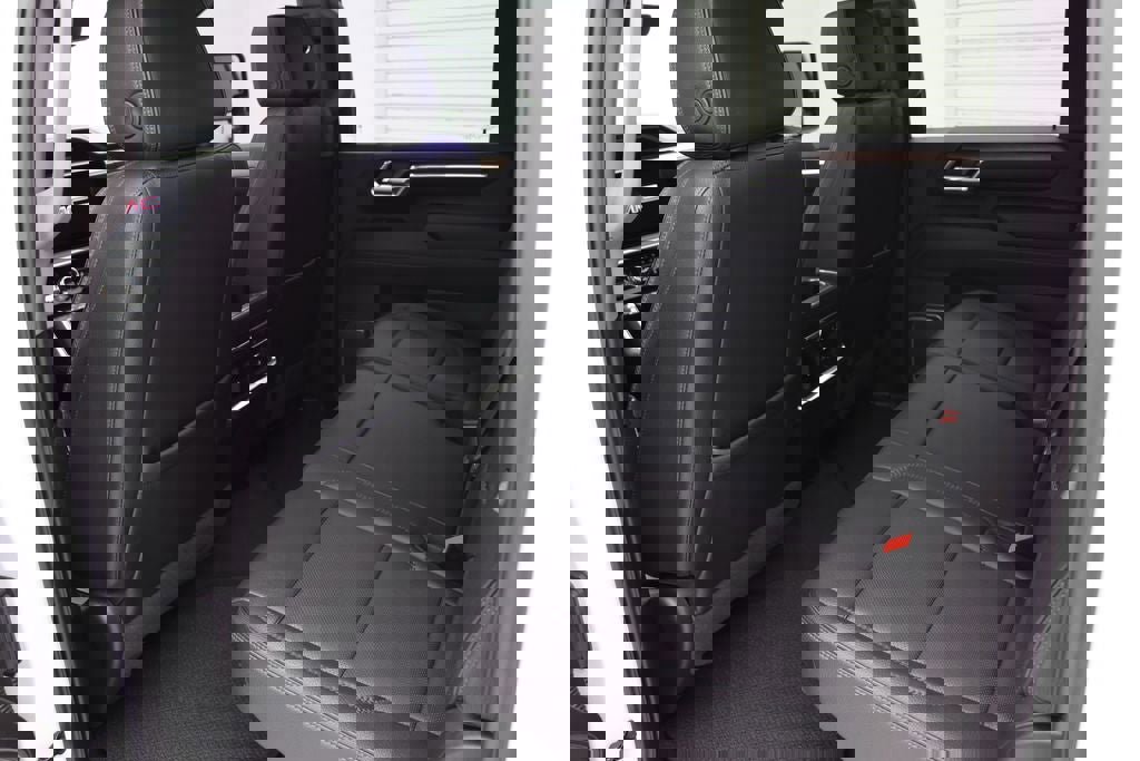 Used 2024 GMC Sierra 2500 Denali w/ Denali Reserve Package image 16