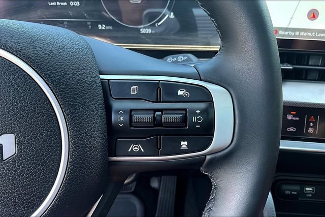 Certified 2025 Kia Sportage SX FWD image 12