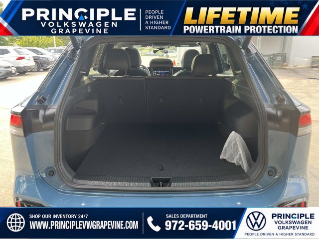 Used 2025 Volkswagen Tiguan SE R-Line AWD/4WD image 27