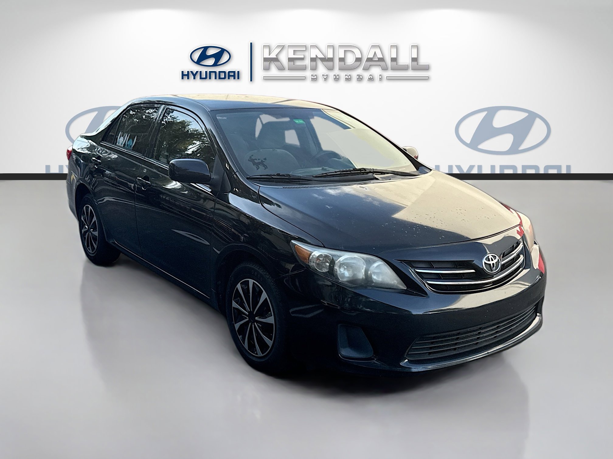 Used 2013 Toyota Corolla LE image 1