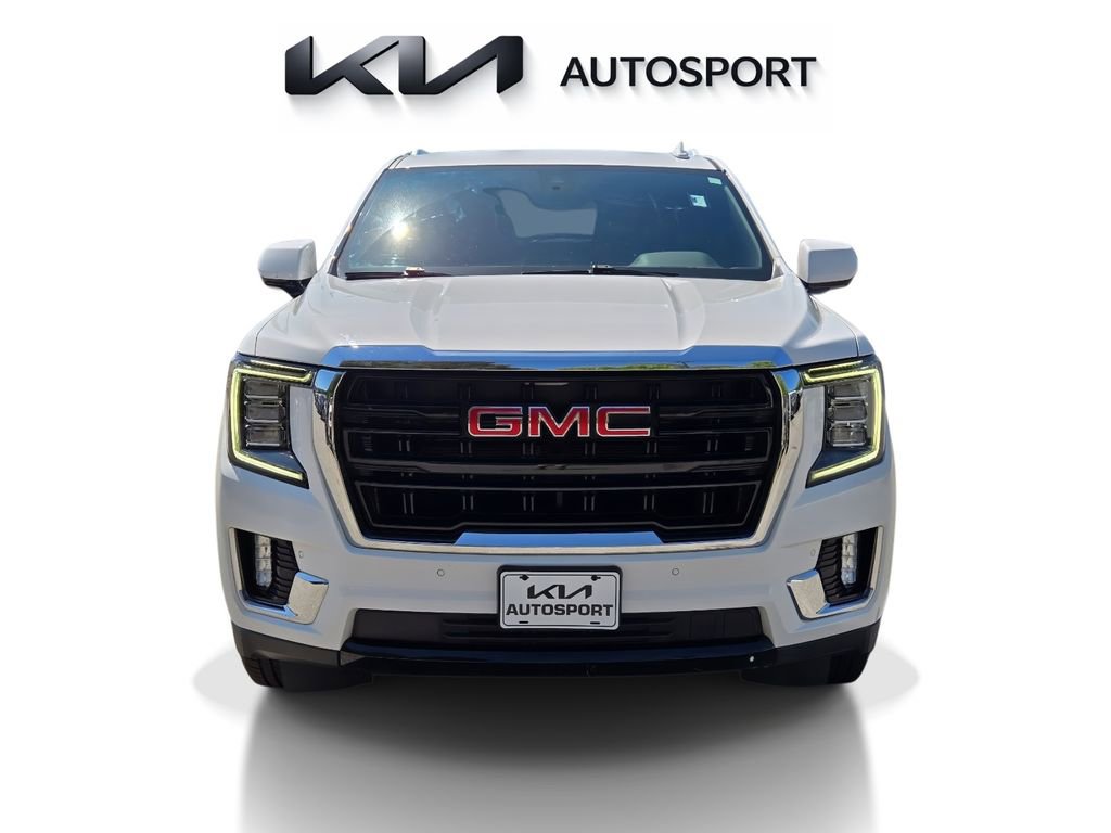 Used 2022 GMC Yukon XL SLE w/ Gmc Pro Safety Plus Package RWD image 2