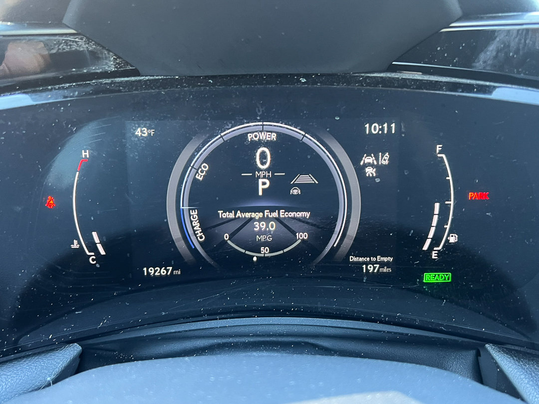 Used 2024 Lexus NX 300h AWD w/ Luxury Package image 17