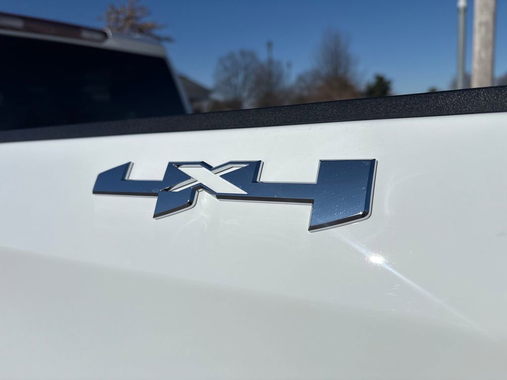 New 2026 GMC Sierra 1500 Elevation image 11