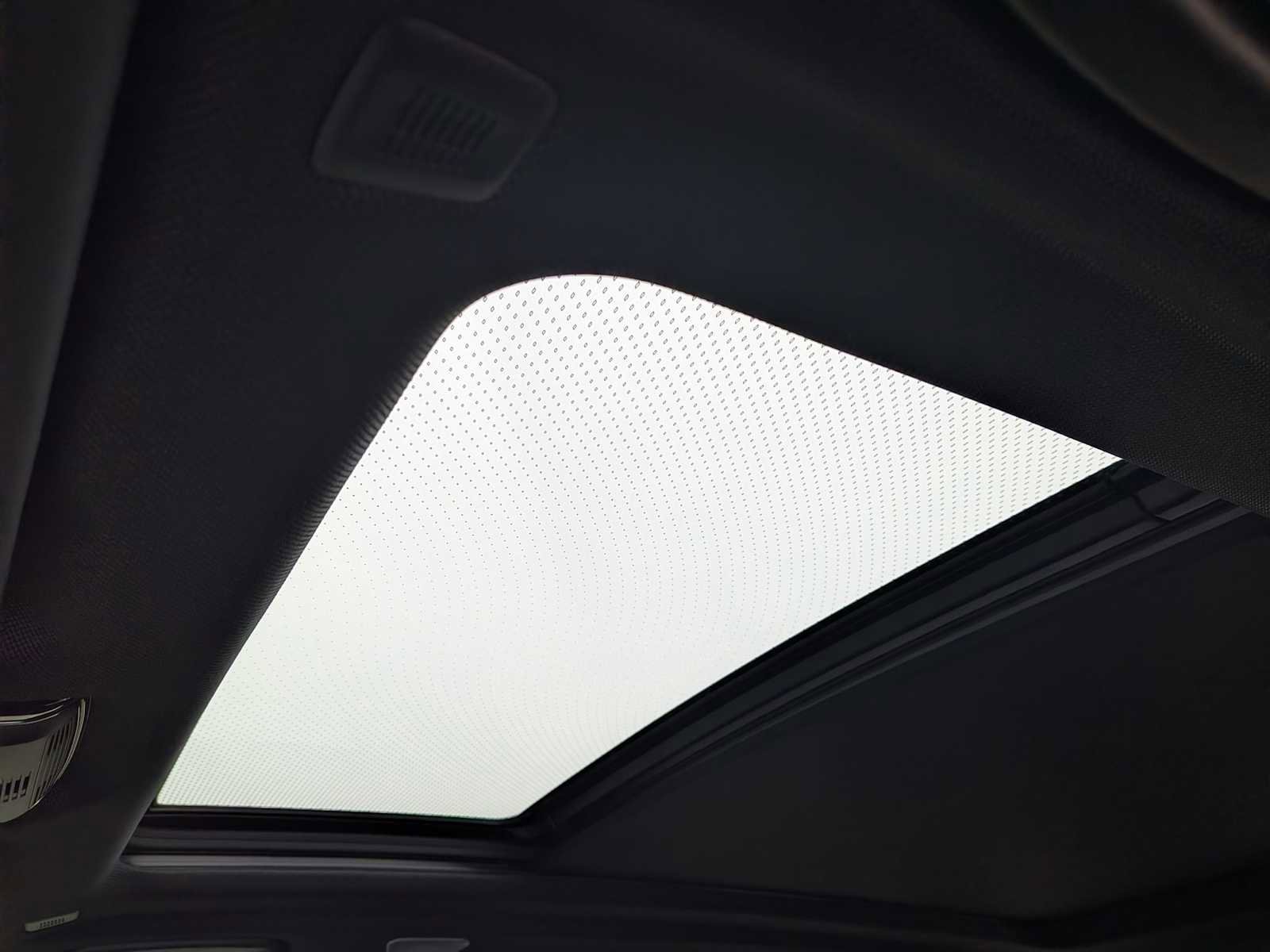 Used 2023 BMW X5 M50i w/ Executive Package image 18