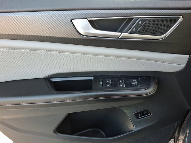 Used 2024 Volkswagen Atlas Peak Edition SEL image 13