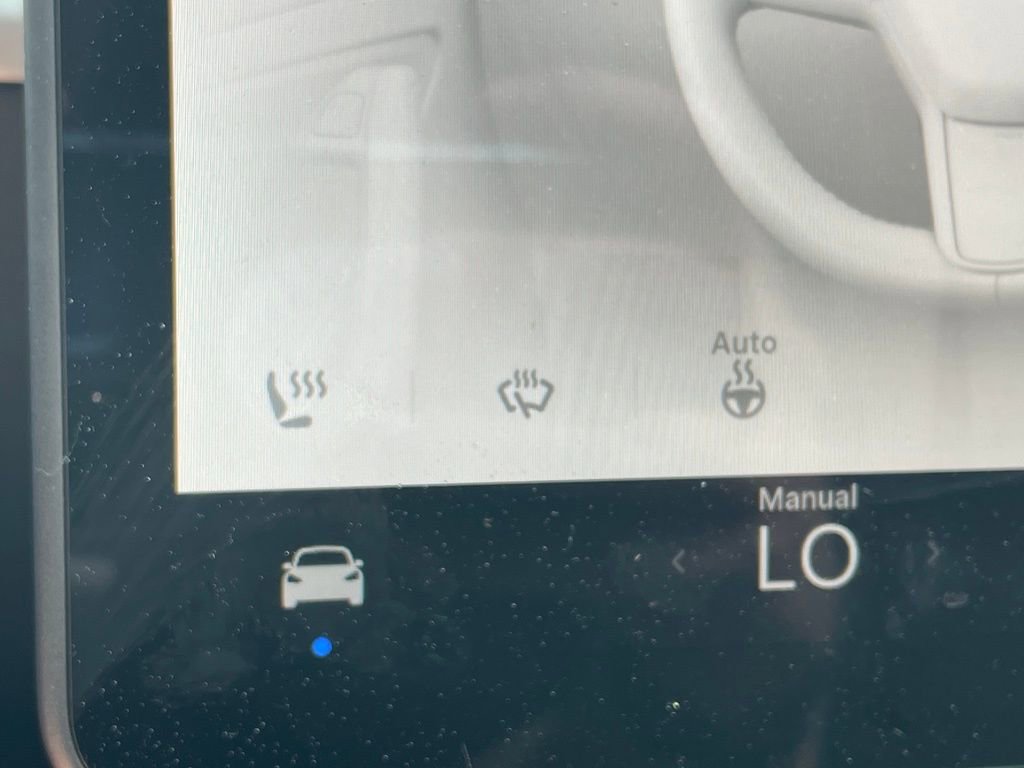 Used 2023 Tesla Model 3 Standard Range image 17