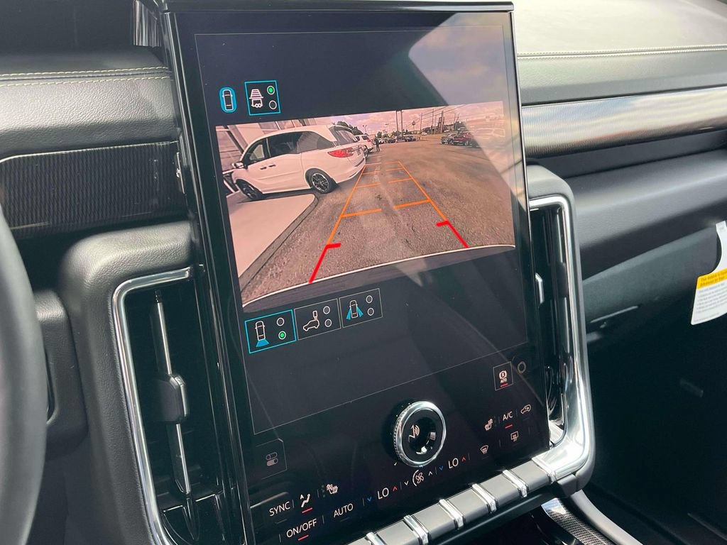 New 2026 GMC Yukon XL Elevation AWD/4WD image 30