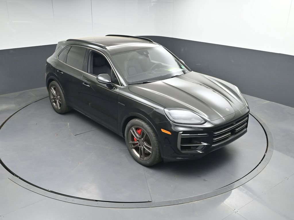 New 2026 Porsche Cayenne Turbo AWD/4WD image 39